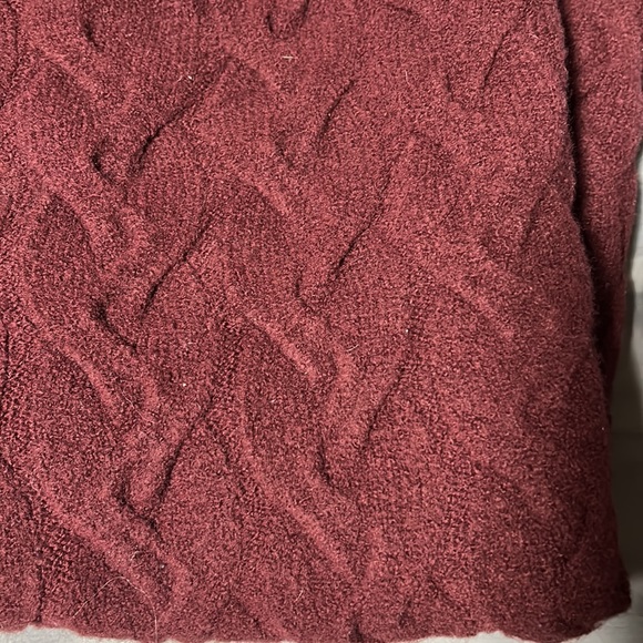 Talbots 2017 limited edition sweater NWT - Picture 3 of 3